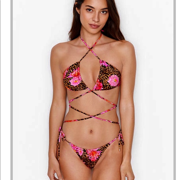 VC bathing suit and sarong - Picture 2 of 3